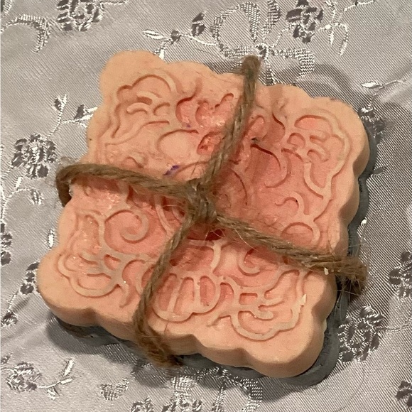 Homemade hand and body soap - Picture 4 of 14